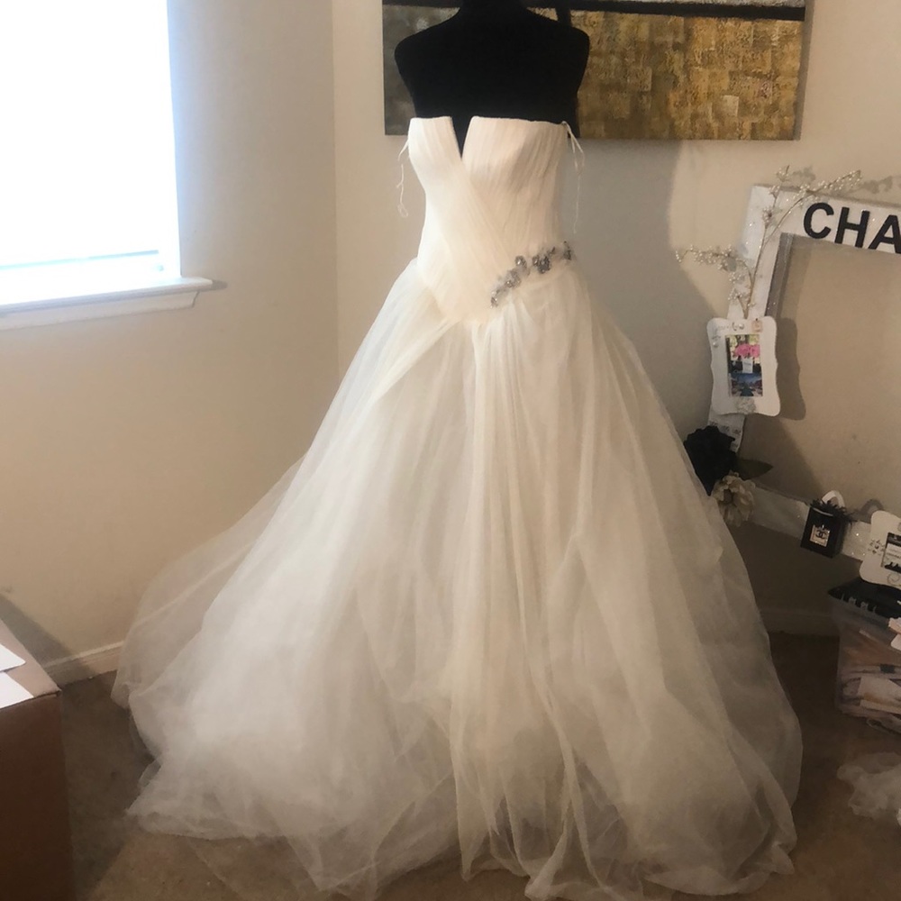 Vera Wang Dress - Picture 1 of 3